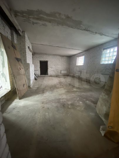 Склад, 300 м²