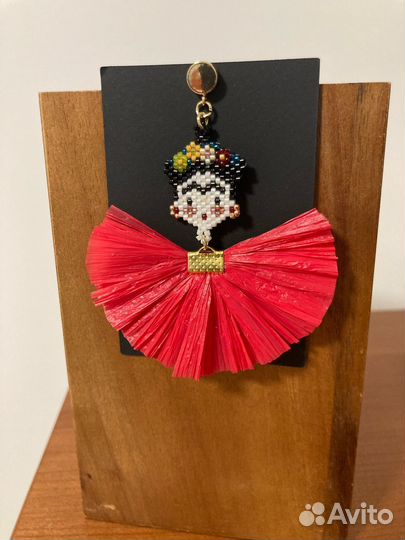 Моно серьга бисер/ раффия