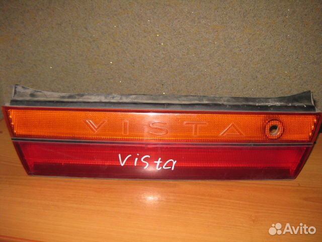 Вставка в крышку багажника Toyota Vista (90-94 год