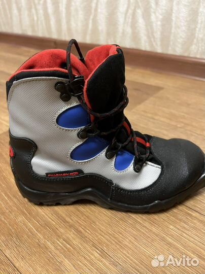 Лыжные ботинки 35 размер