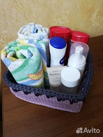 Вязаная корзина