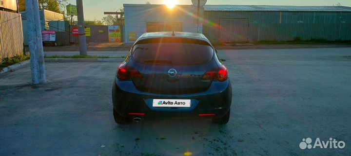 Opel Astra 1.4 AT, 2011, 179 000 км