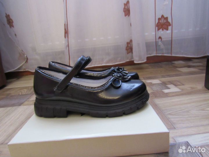 Туфли для девочки