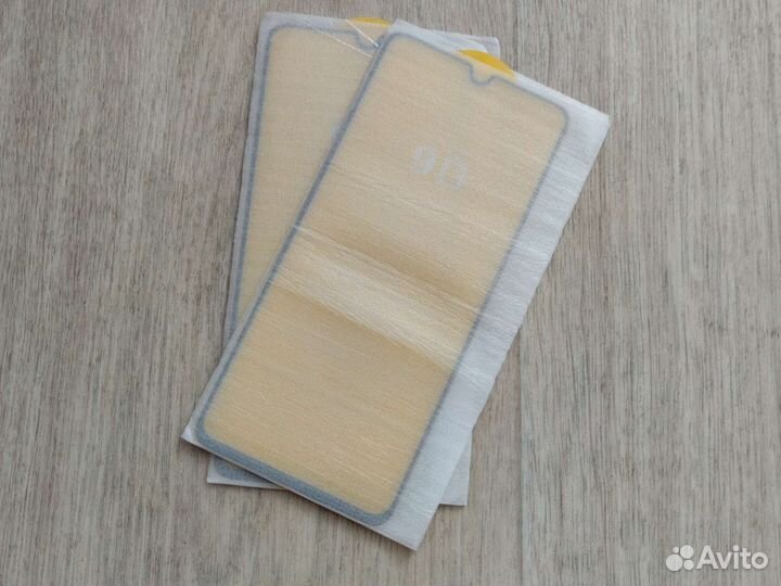 Защитное стекло на tecno spark 8c