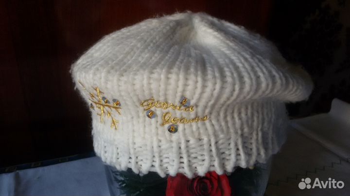 Берет для девочки на 2-4 года