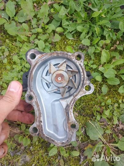 Водяной насос (помпа) Mitsubishi lancer 9