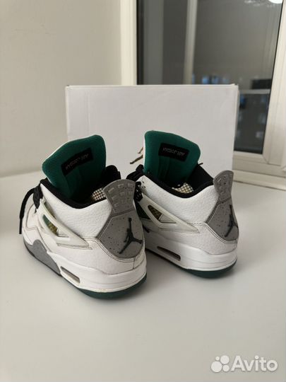 Кроссовки Air jordan 4 retro