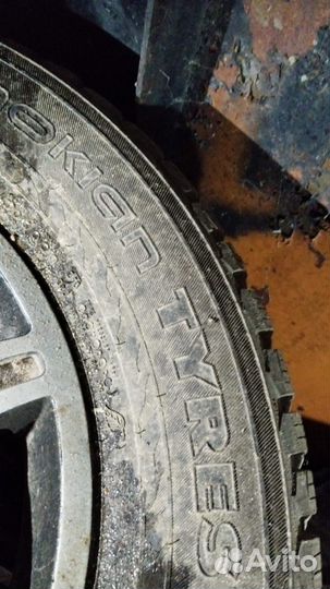 Nokian Tyres Hakkapeliitta 9 215/65 R16