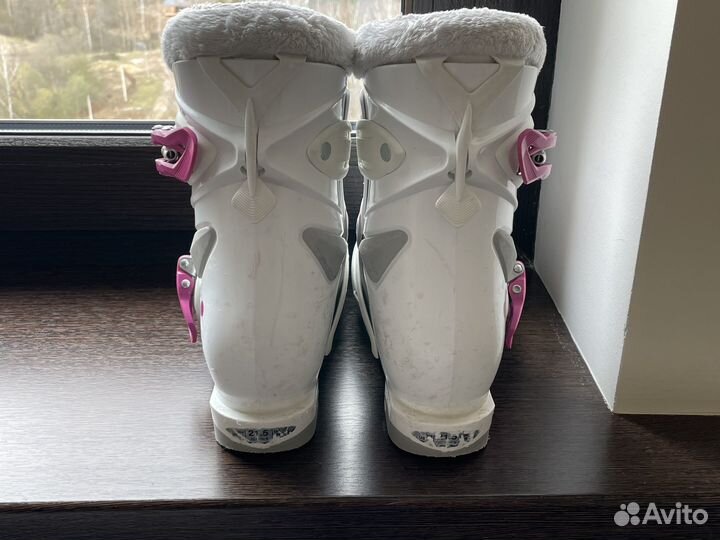 Горные лыжи 100 и ботинки детские 21,5