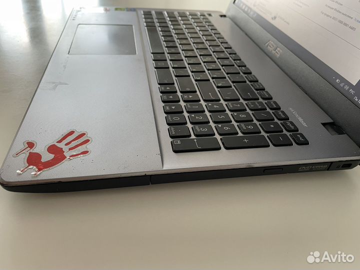 Игровой ноутбук Asus i3/8gb/2видеокарты/750gb