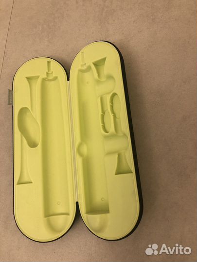 Чехол-зарядка для зубной щетки Philips