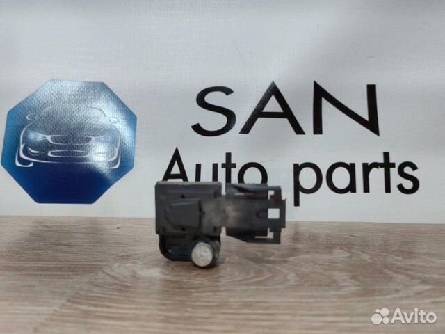 Датчик удара Bmw 5 F10 N52B30AF 2010