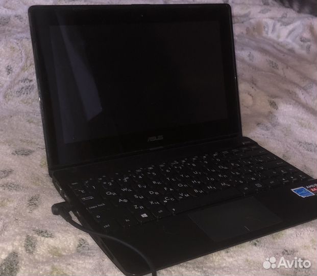 Нетбук asus