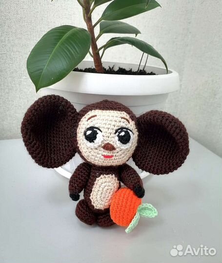 Вязаная игрушка ручной работы