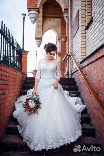 Свадебное платье