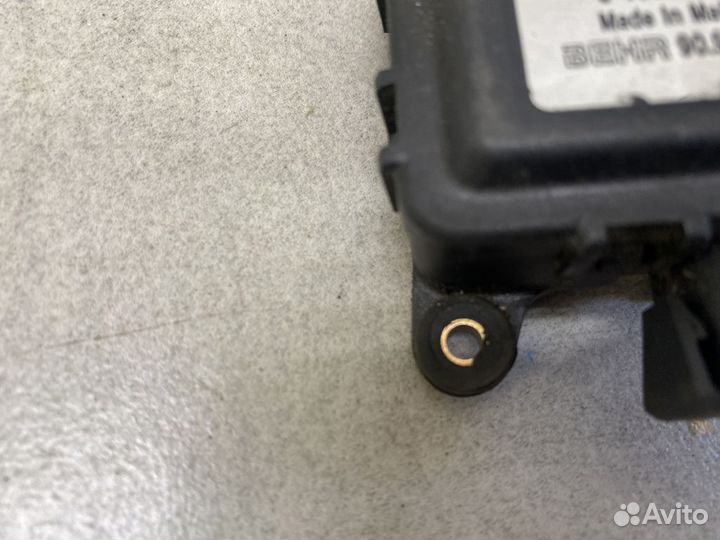 Моторчик заслонки печки A2108200642