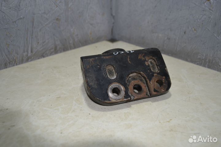 Кронштейн двигателя правый Chevrolet Авео Т250