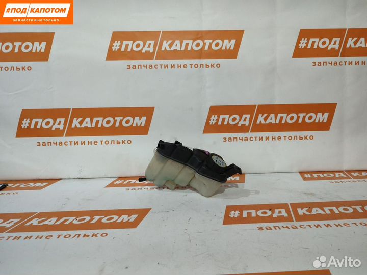 Бачок расширительный Volvo XC60 2010