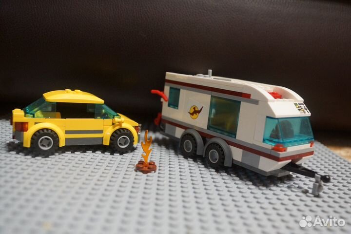 4435 Дом на колесах (конструктор Lego City)