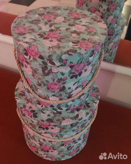 Подарочные коробка цилиндр