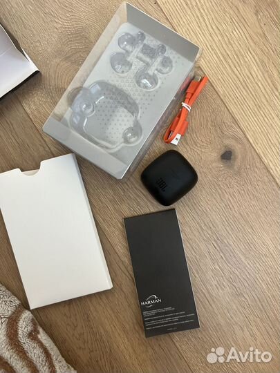 Наушники jbl tune 225 новые беспроводные