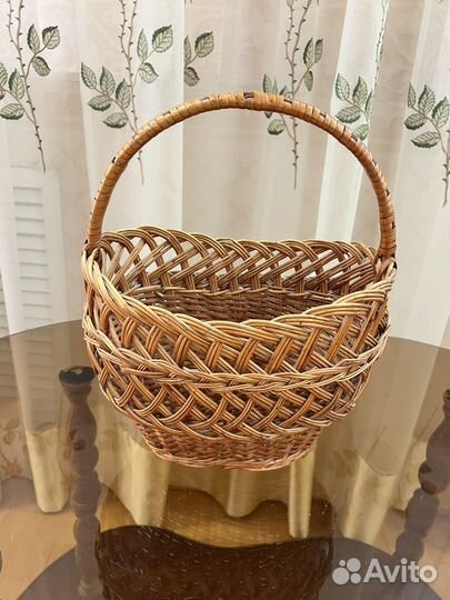 Корзина плетеная для грибов и ягод