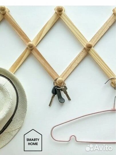 Скандинавская вешалка деревянная