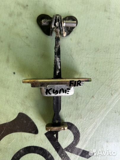 Ограничитель двери правый купе toyota rav4 xa20