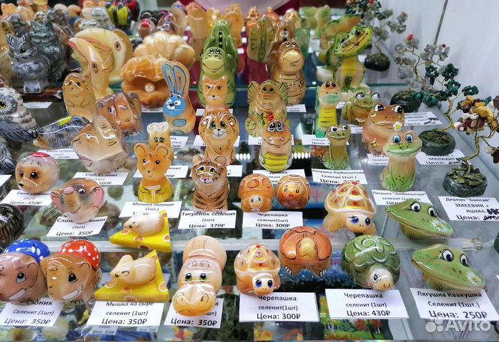 Фигурки из селенита, сувениры