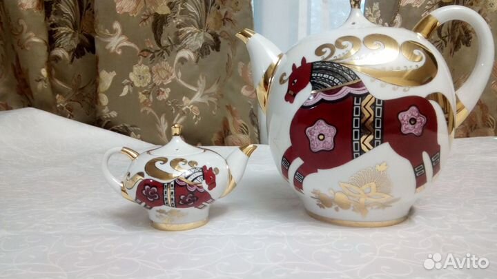 Продам форфоровые чайники СССР