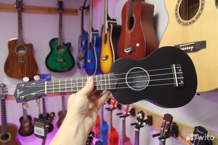 Укулеле Listen Новая