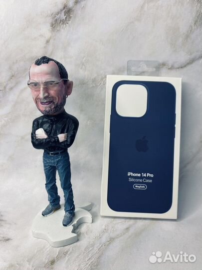 Чехол на iPhone 14 Pro с MagSafe