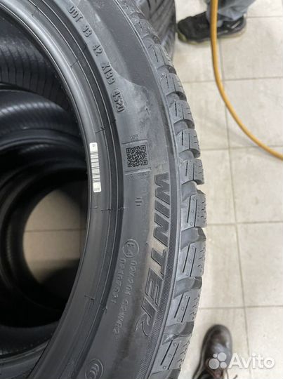 Pirelli Winter Sottozero 3 225/45 R18