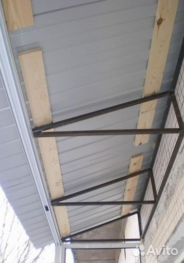 Крыша для балкона