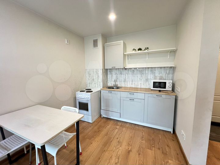 2-к. квартира, 50 м², 10/24 эт.