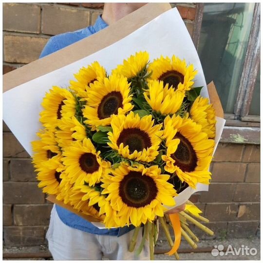 Букет из подсолнухов
