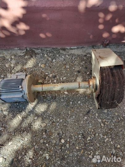 Шлифовальный станок по дереву