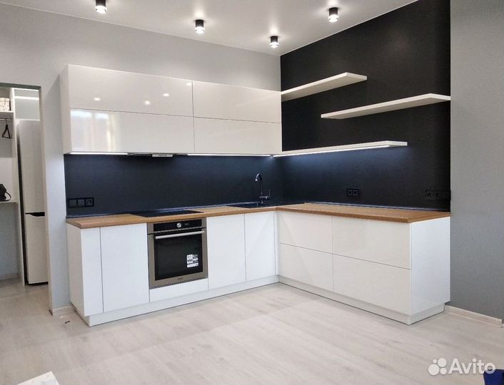 Кухонный гарнитур в стиле модерн