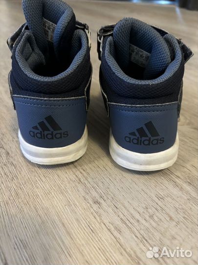 Высокие кроссовки adidas