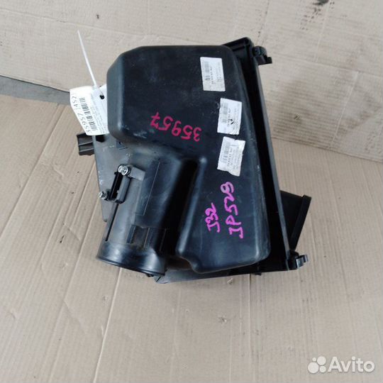 Корпус воздушного фильтра Nissan Teana J32