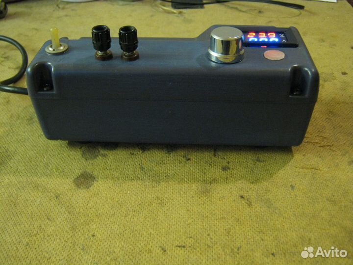Блок питания-зарядник 0-24 вольта 4А