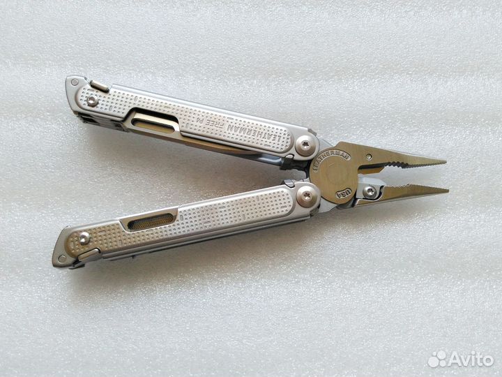 Мультитул Leatherman Free P4