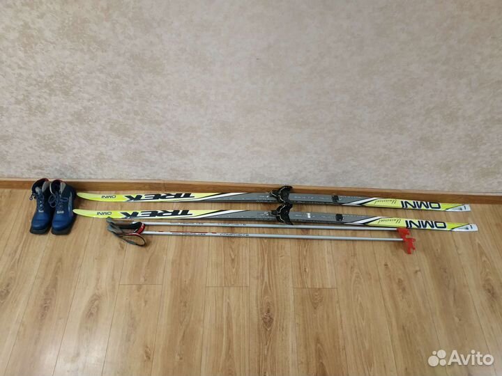 Лыжи пластик Trek Omni Universal + палки + ботинки