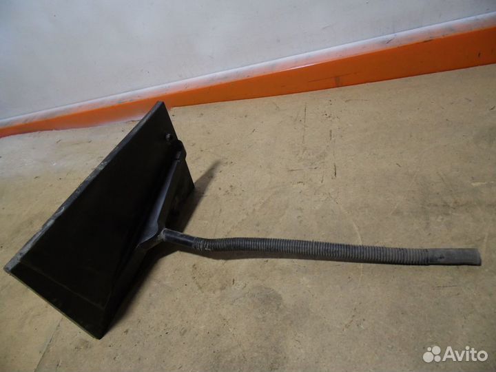 Площадка под акб Рено Логан