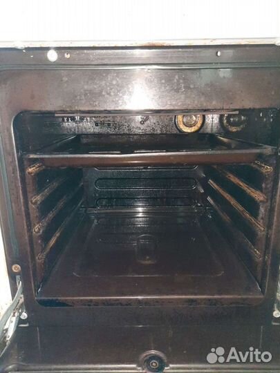 Газовая плита с электрической духовкой