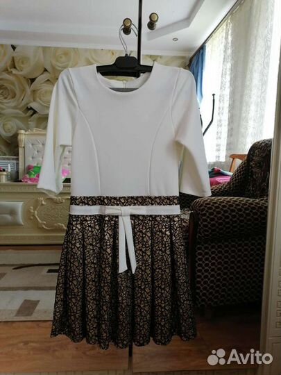 Платье для девочки новое