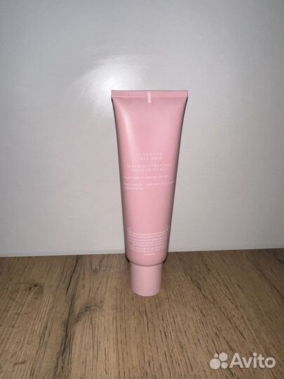 Маска для лица kylie jenner hydrating face mask