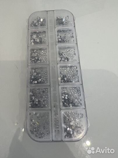 Стразы для ногтей