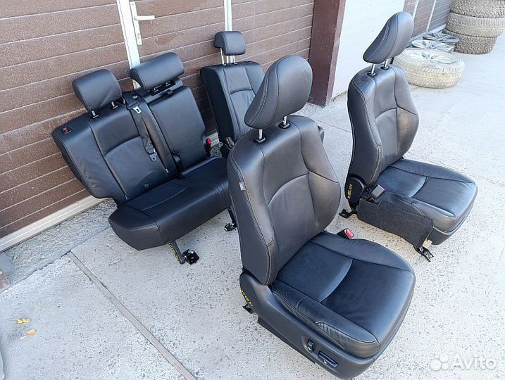 Сиденье комплект Toyota Land Cruiser Prado