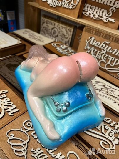 Копилка девушка